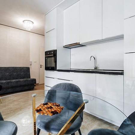 Aura Tower Apartments By Gaby Rafailovici Exterior photo